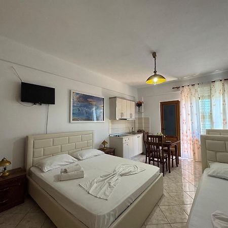 Vila Hergi Saranda Extérieur photo
